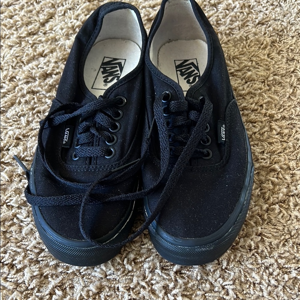 Vans Classic Black Lace-Up Shoes